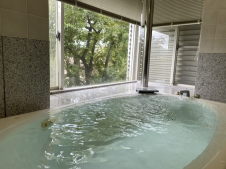 ジャグジーバス