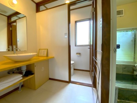 パウダールーム